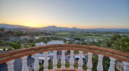 Casa rural 4 habitacions de 258 m² a Coín (29100)