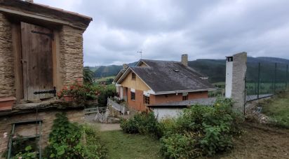 House 6 bedrooms of 321 m² in Cubelas (27714)