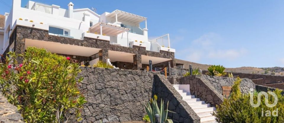 House 9 bedrooms of 700 m² in La Asomada (35571)