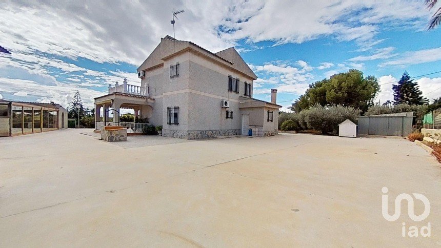 Country home 5 bedrooms of 305 m² in Partida Jubalcoi (03295)