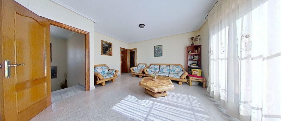 Country home 5 bedrooms of 305 m² in Partida Jubalcoi (03295)