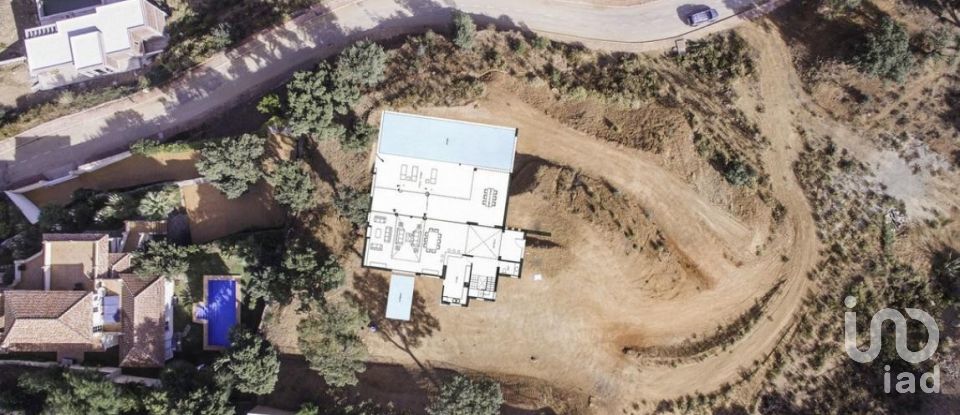 Terreno de 3.719 m² en Urbanización La-Vicario, El Mairena (29612)