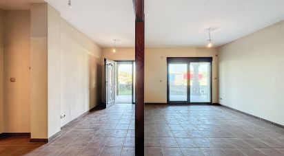 Cottage 4 bedrooms of 541 m² in Abanqueiro (15938)