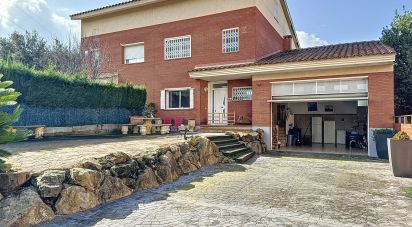 House 4 bedrooms of 221 m² in Vilanova del Vallès (08410)