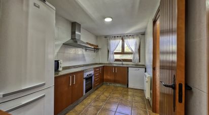 House 3 bedrooms of 180 m² in La Virgen de la Vega (44431)