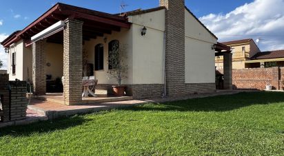 Chalet 4 habitaciones de 162 m² en Palomares del Río (41928)