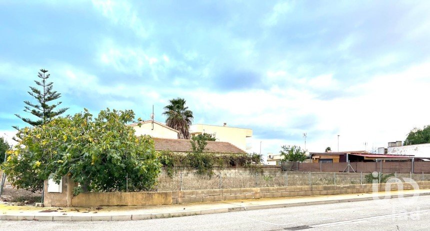 Terreno de 451 m² en Els Muntells (43879)