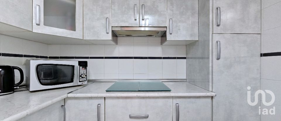 Piso 2 habitaciones de 110 m² en Urbanización Roquetas de Mar (04740)