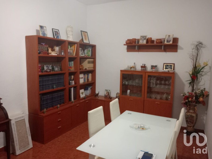 House 4 bedrooms of 136 m² in Cañada Rosal (41439)