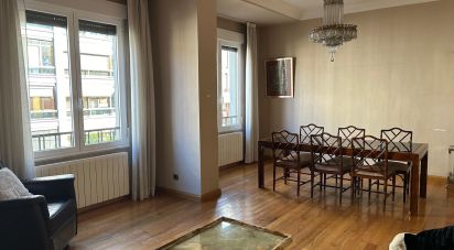 Pis 4 habitacions de 135 m² a León (24001)