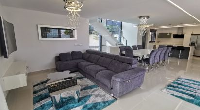 Cottage 5 bedrooms of 332 m² in San Miguel de Salinas (03193)