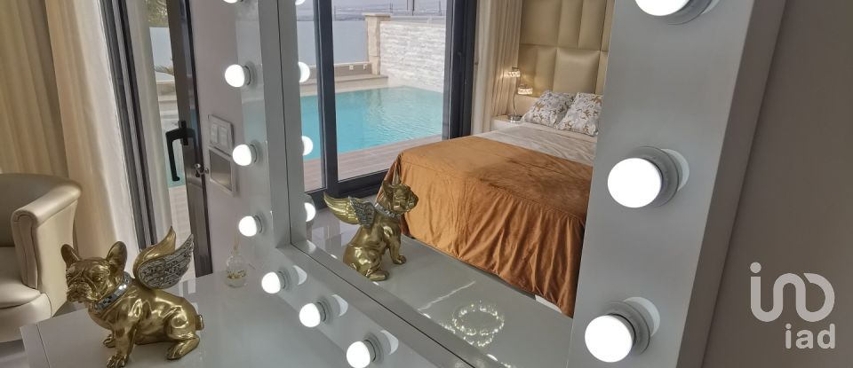 Chalet 5 habitaciones de 332 m² en San Miguel de Salinas (03193)