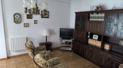 House 11 bedrooms of 453 m² in Valdefuentes de Valderas (24220)