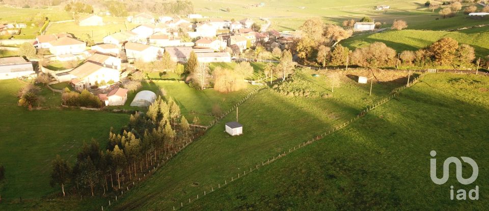 Terrain de 6 134 m² à La Busta (39590)