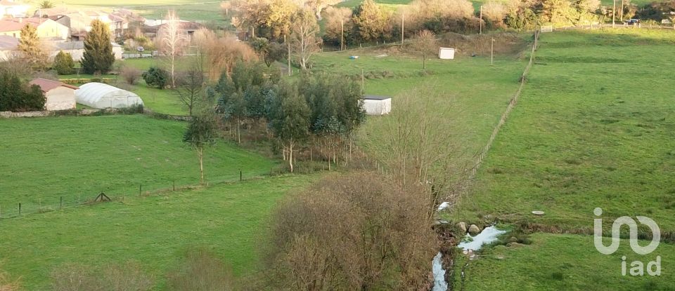 Terrain de 6 134 m² à La Busta (39590)