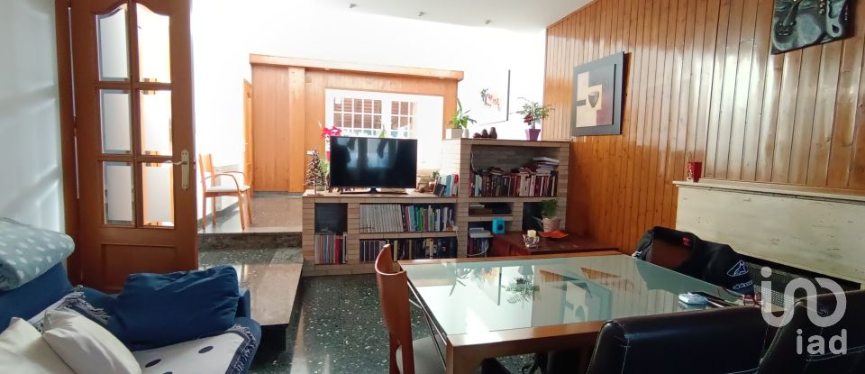 Casa 5 habitacions de 330 m² a Llinars del Vallès (08450)