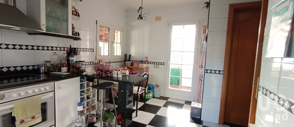 Casa 5 habitacions de 330 m² a Llinars del Vallès (08450)