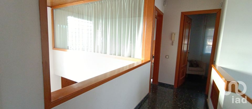 Casa 5 habitacions de 330 m² a Llinars del Vallès (08450)