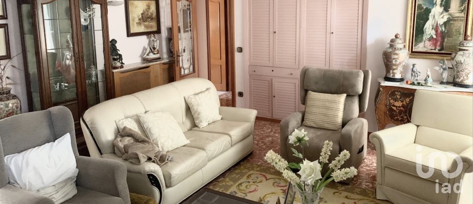 Casa rural 9 habitacions de 321 m² a Playa Puebla de Farnals (46137)