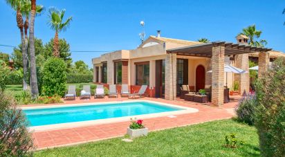 Casa 5 habitaciones de 385 m² en Partida Las Bayas (03292)