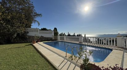 Chalet 4 habitaciones de 228 m² en Pueblo Benalmadena (29639)