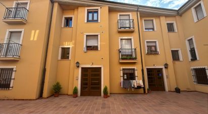 Apartment 2 bedrooms of 84 m² in Mansilla de las Mulas (24210)