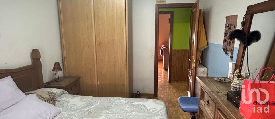 Pis 2 habitacions de 84 m² a Mansilla de las Mulas (24210)