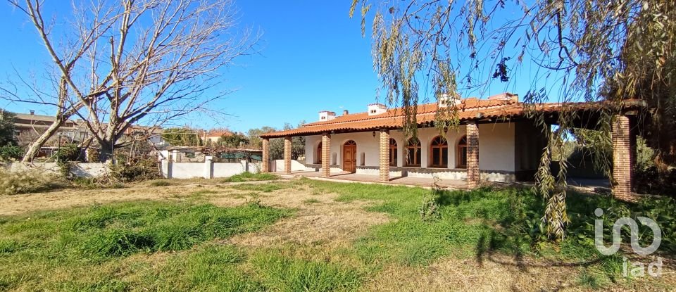 Terreno de 9.970 m² en Camarma de Esteruelas (28816)