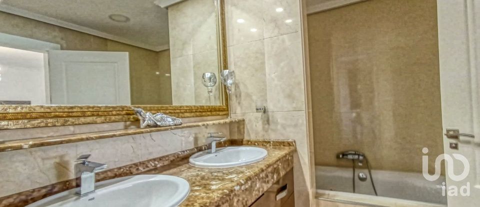 House 5 bedrooms of 337 m² in Urbanización La Manga Club (30389)