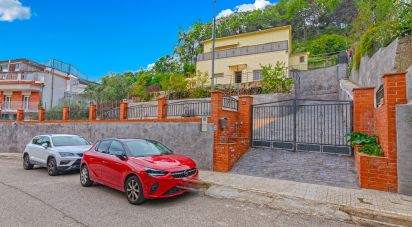 Maison 5 chambres de 200 m² à Vallirana (08759)