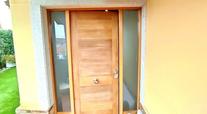 Cottage 4 bedrooms of 341 m² in Amexeiral (15168)