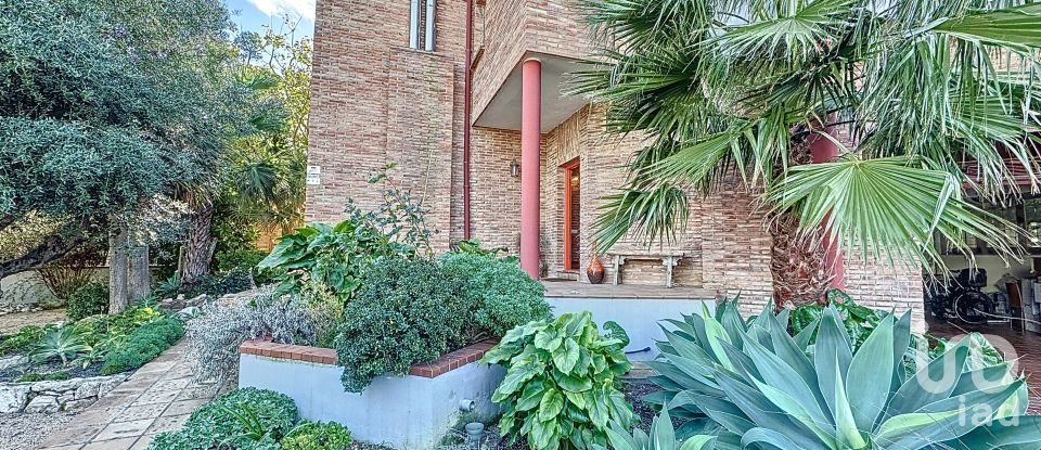 Casa 5 habitaciones de 305 m² en Vilanova i la Geltrú (08800)