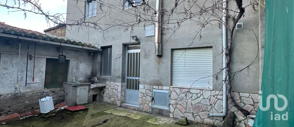 Casa 7 habitacions de 437 m² a Santa María de Ordás (24276)