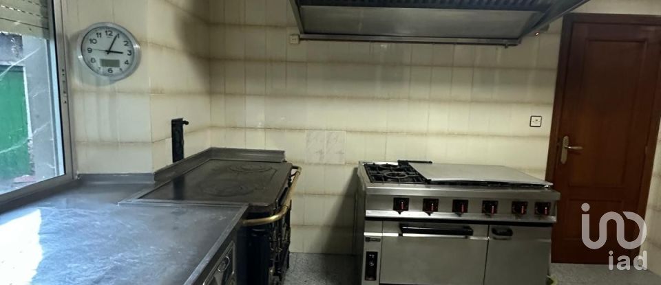 Casa 7 habitacions de 437 m² a Santa María de Ordás (24276)