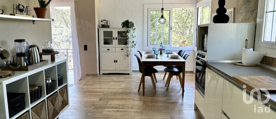 Cottage 4 bedrooms of 214 m² in Castellar del Vallès (08211)