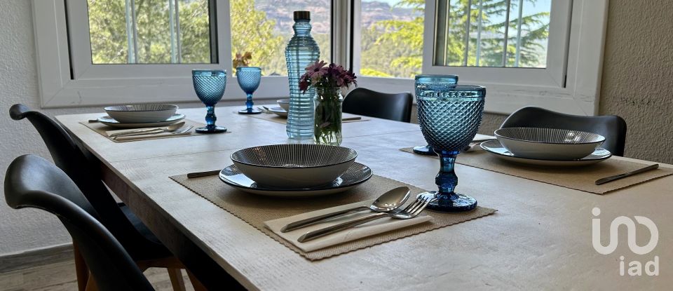 Cottage 4 bedrooms of 214 m² in Castellar del Vallès (08211)