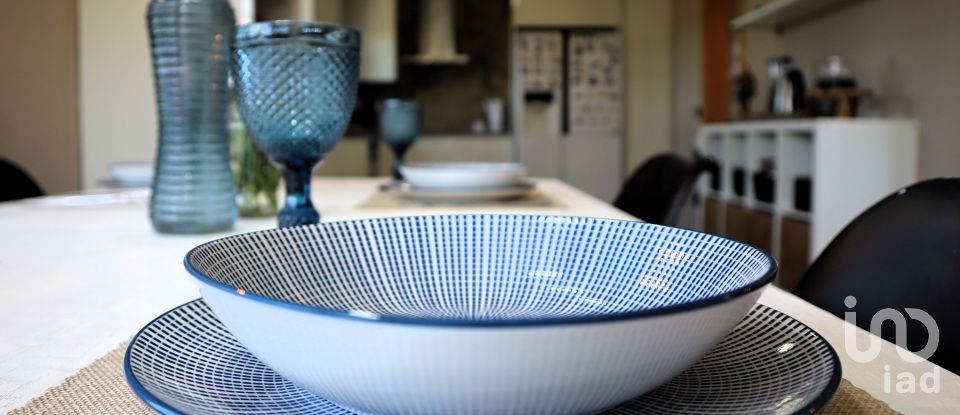 Cottage 4 bedrooms of 214 m² in Castellar del Vallès (08211)