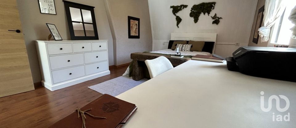 Cottage 4 bedrooms of 214 m² in Castellar del Vallès (08211)