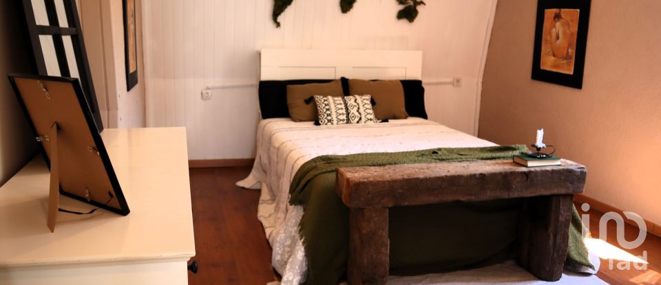 Cottage 4 bedrooms of 214 m² in Castellar del Vallès (08211)