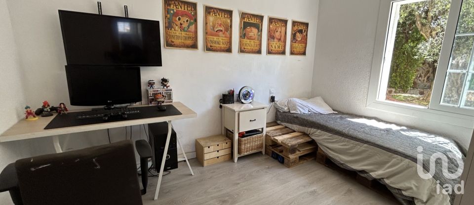 Cottage 4 bedrooms of 214 m² in Castellar del Vallès (08211)