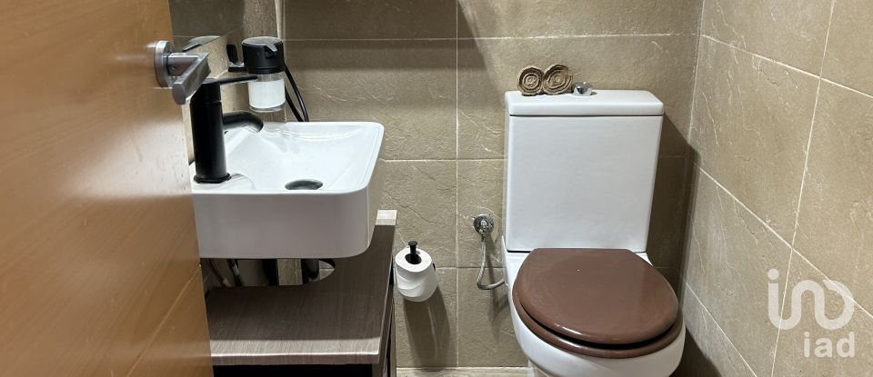 House 4 bedrooms of 214 m² in Castellar del Vallès (08211)