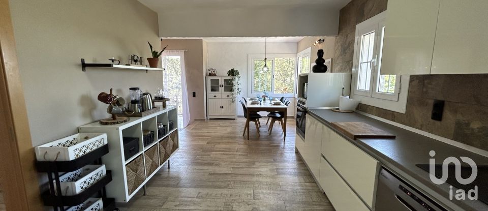 House 4 bedrooms of 214 m² in Castellar del Vallès (08211)