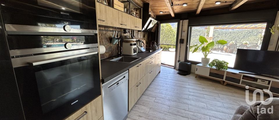 House 4 bedrooms of 214 m² in Castellar del Vallès (08211)