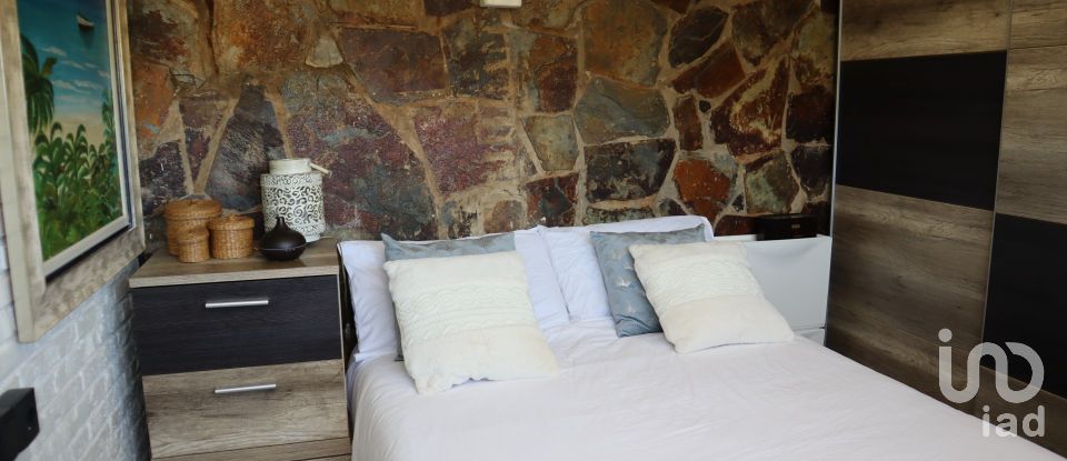 House 4 bedrooms of 214 m² in Castellar del Vallès (08211)