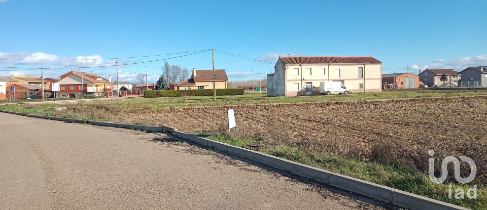 Terreno de 6.061 m² en Soto de la Vega (24768)