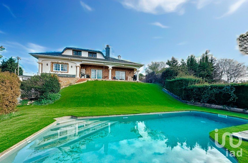 Casa 6 habitaciones de 510 m² en La Torre de Claramunt (08789)