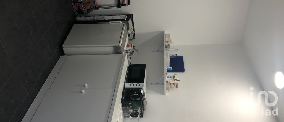 Shop / premises commercial of 112 m² in Valladolid (47006)