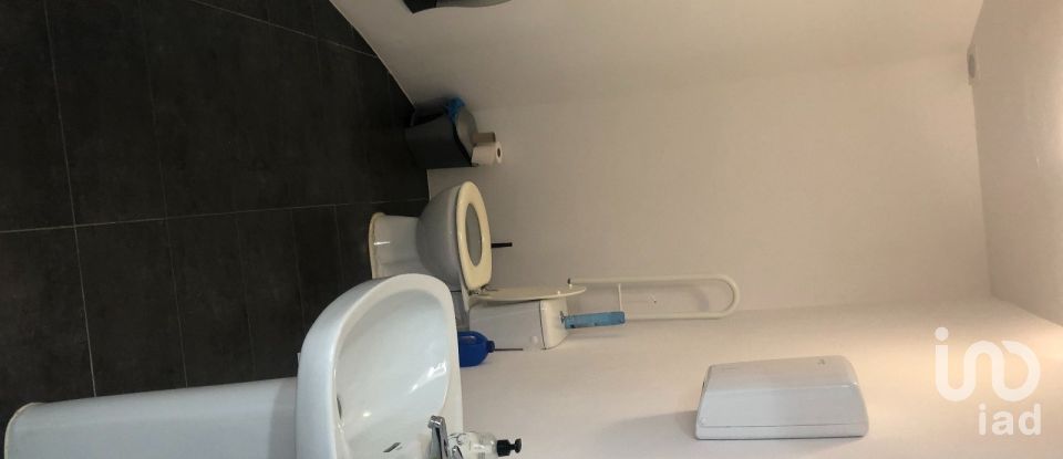 Shop / premises commercial of 112 m² in Valladolid (47006)