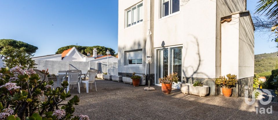 Casa 4 habitacions de 253 m² a Badalona (08916)