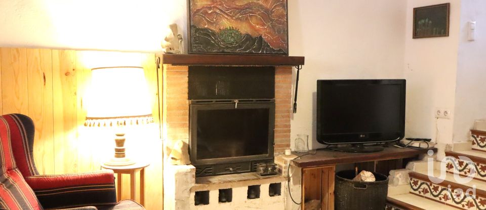 Casa 3 habitacions de 164 m² a Benidoleig (03759)